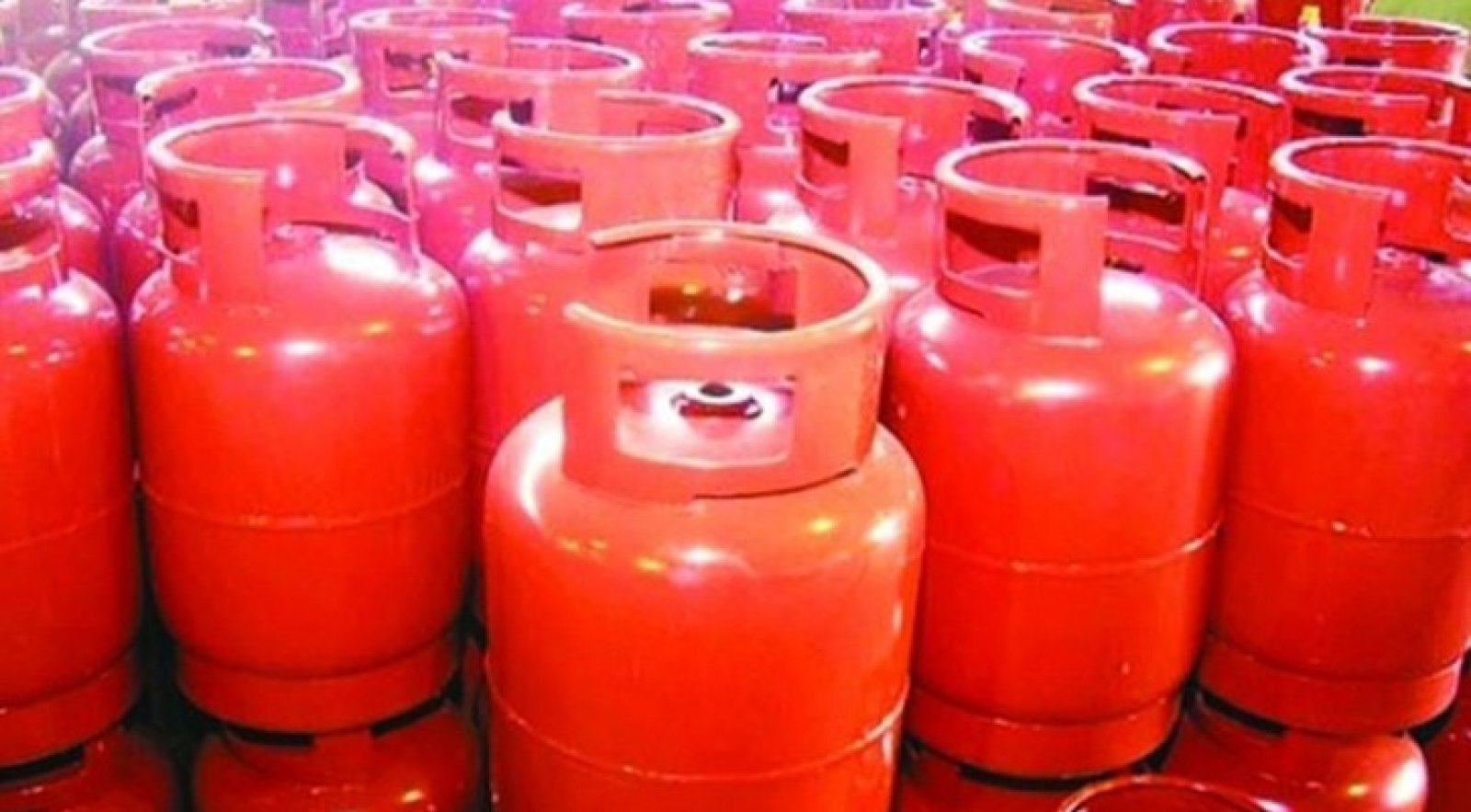 সিলিন্ডার গ্যাসের দাম বাড়লো ৫৩ টাকা