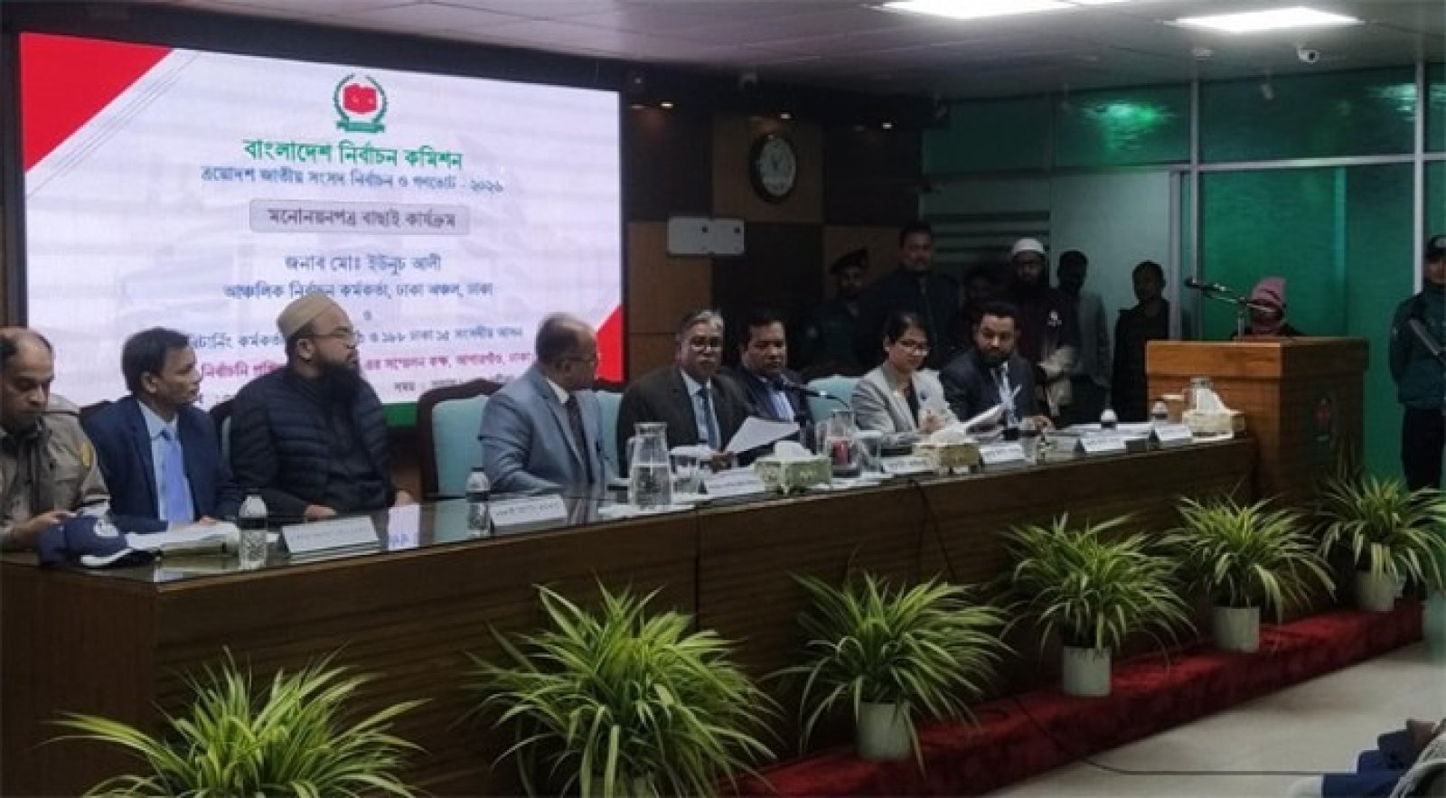 একডজন কারণে বাতিল হয়েছে ৭২৩ প্রার্থীর মনোনয়ন