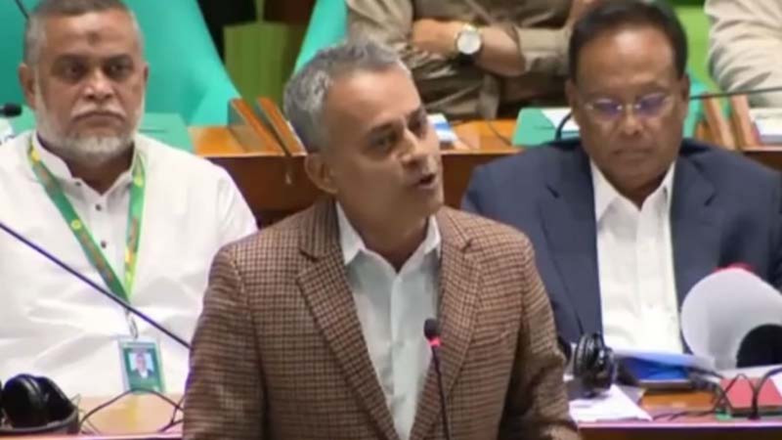 অকেজো রেললাইন নিলামে বিক্রি করা হয় না কেন, প্রশ্নে যা জানালেন মন্ত্রী