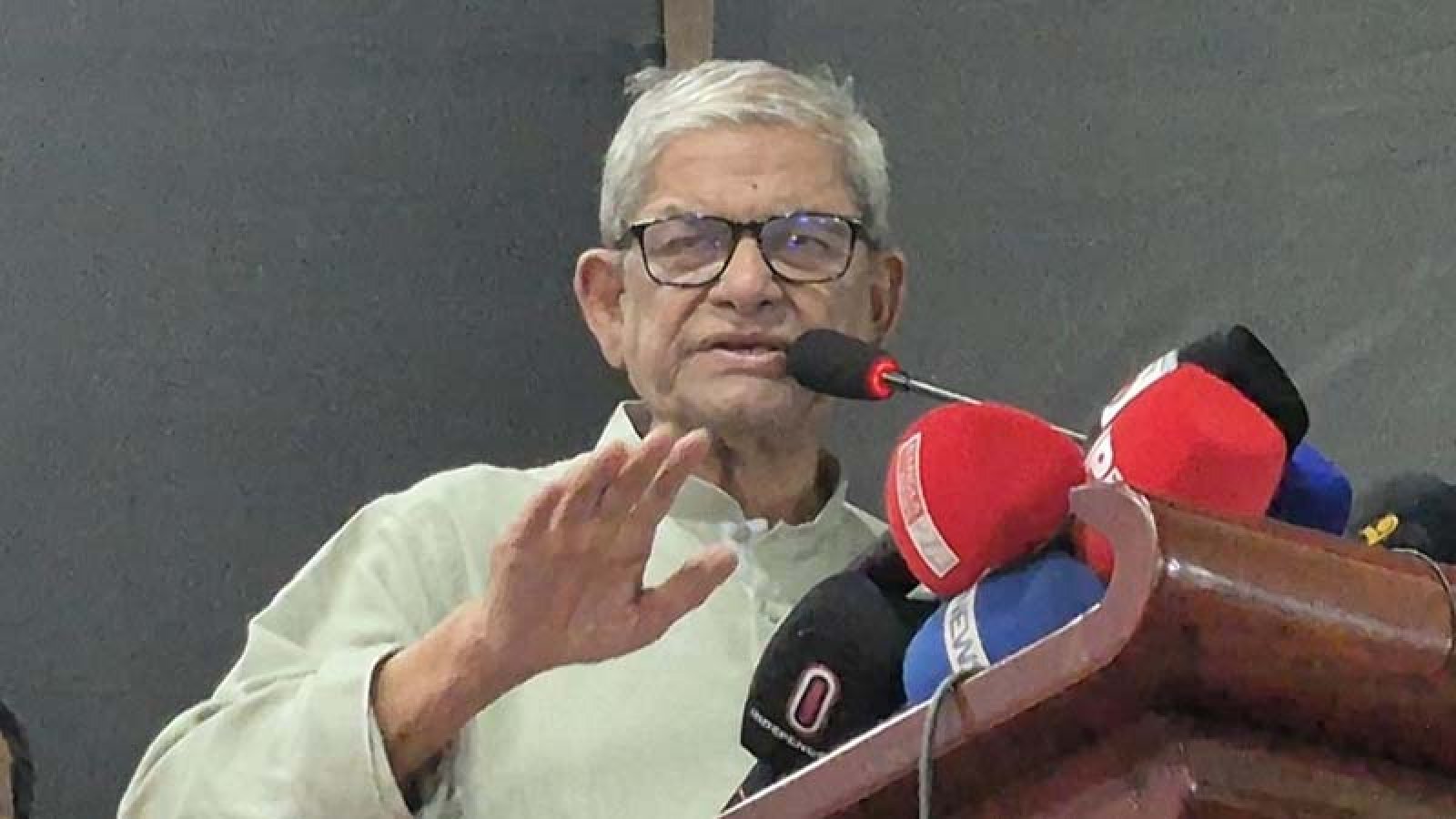 জ্বালানি সংকট নেই, সমস্যা সৃষ্টি করা হয়েছে: মির্জা ফখরুল