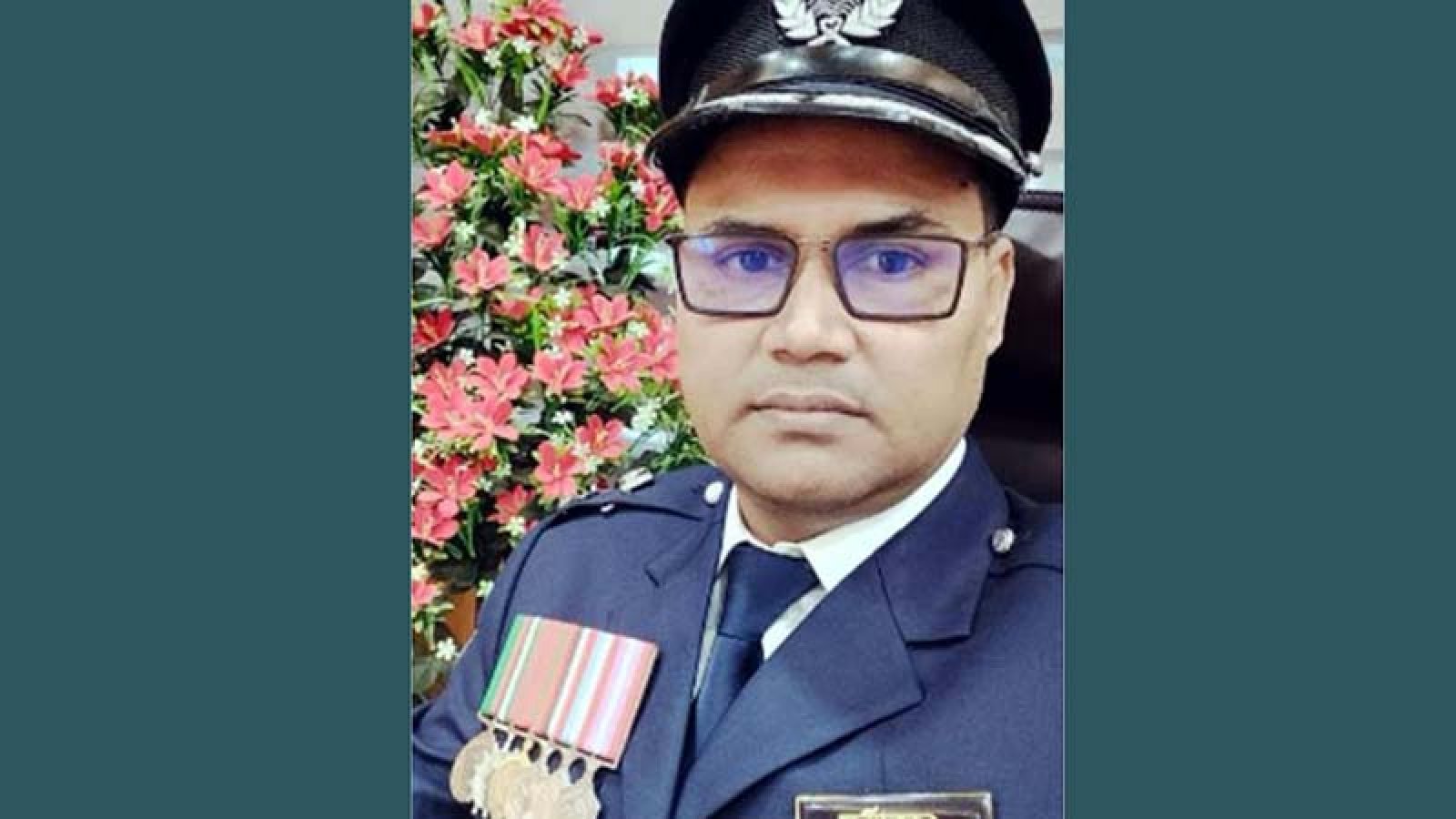 বালুর ট্রাক আটকে ৫০ হাজার টাকা ঘুষ দাবি ওসির