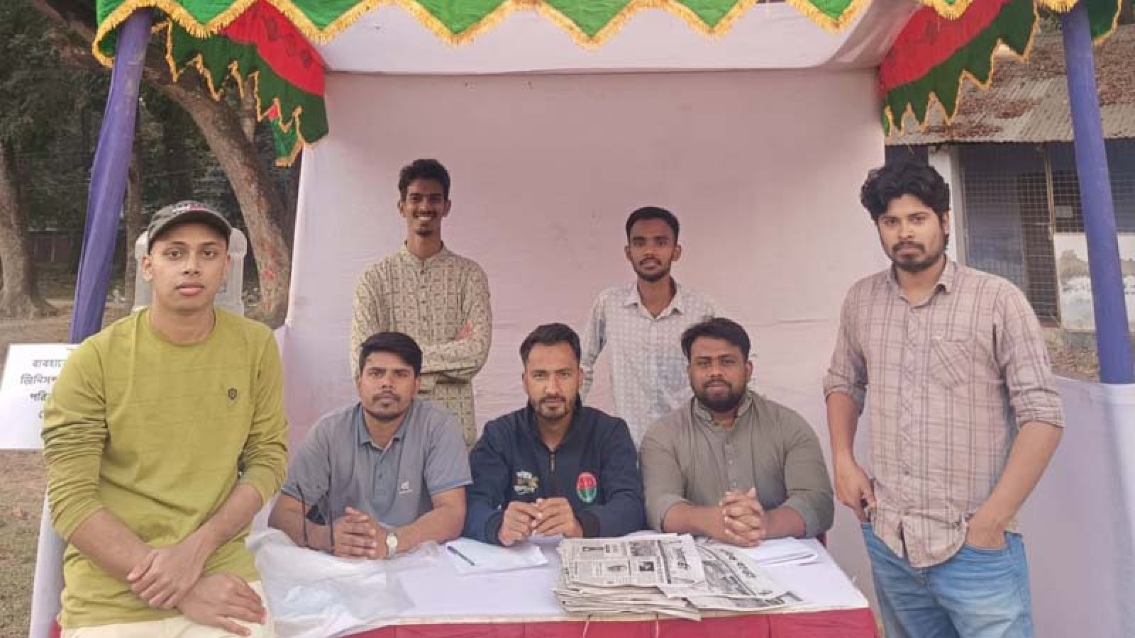 রমজান উপলক্ষ্যে রাবি ছাত্রদল নেতার উদ্যোগে হেল্পডেস্ক স্থাপন