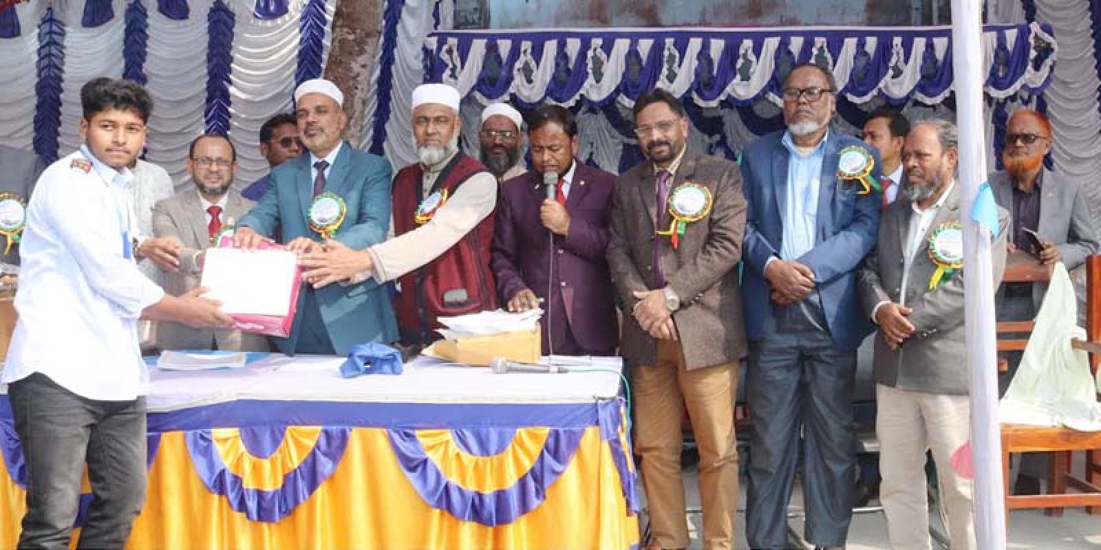 সাঁথিয়া সরকারি কলেজে বার্ষিক ক্রীড়া প্রতিযোগিতা অনুষ্ঠিত