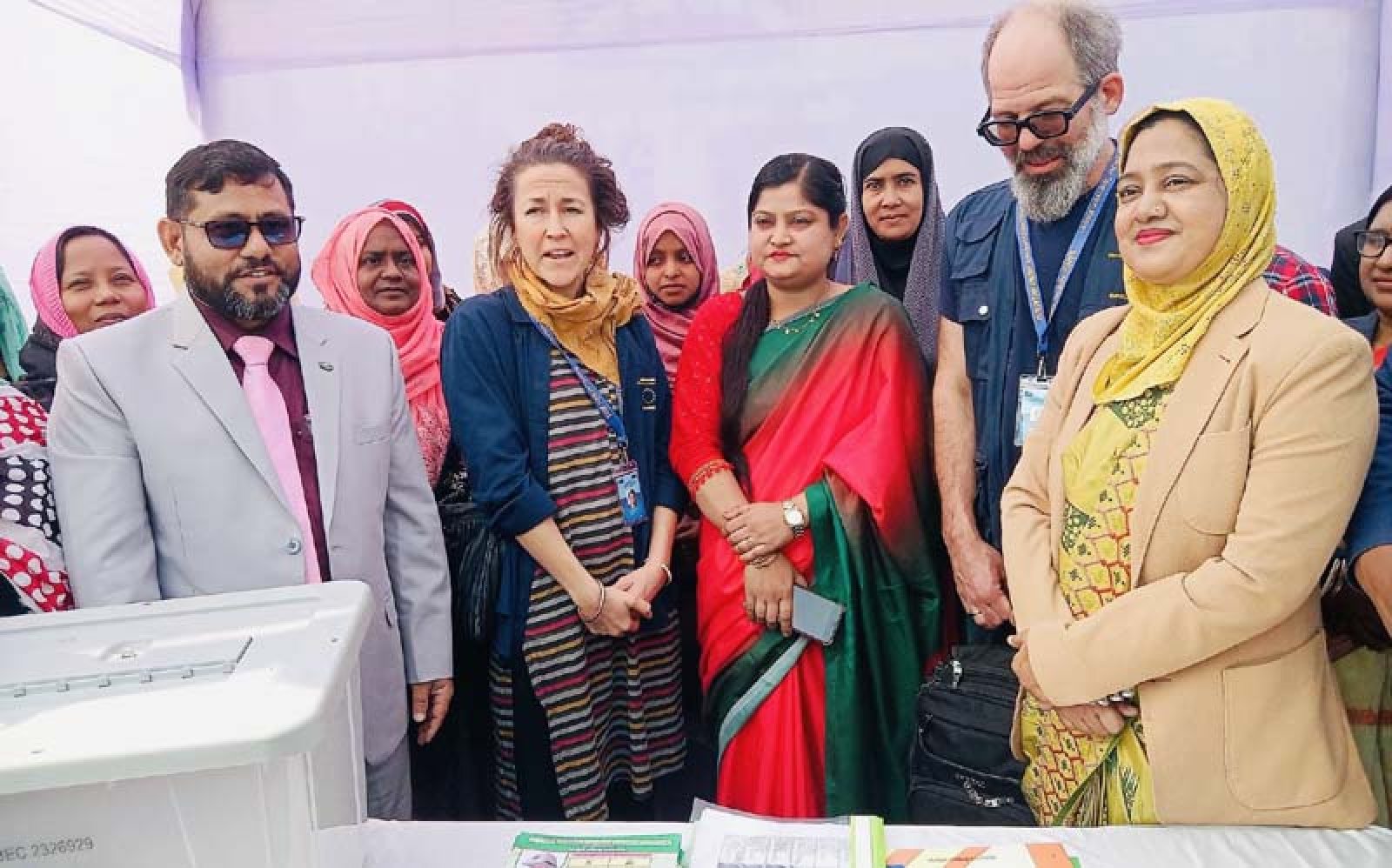 নির্বাচনী প্রস্তুতি দেখতে বাগাতিপাড়ায় ইইউ পর্যবেক্ষক দল