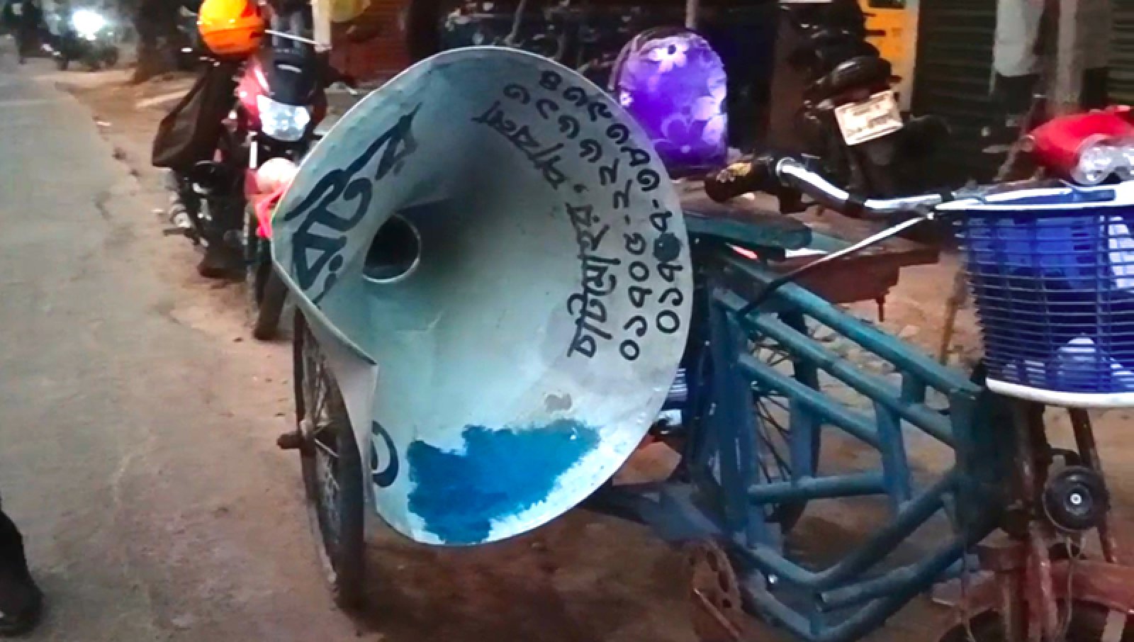 হামলা-ভাঙচুরে বাড়ছে উত্তাপ, লেভেল প্লেয়িং ফিল্ড দাবি প্রার্থীদের