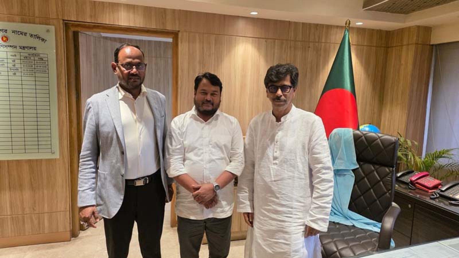 দুই মন্ত্রীর সাথে রাসিক প্রশাসকের সাক্ষাৎ