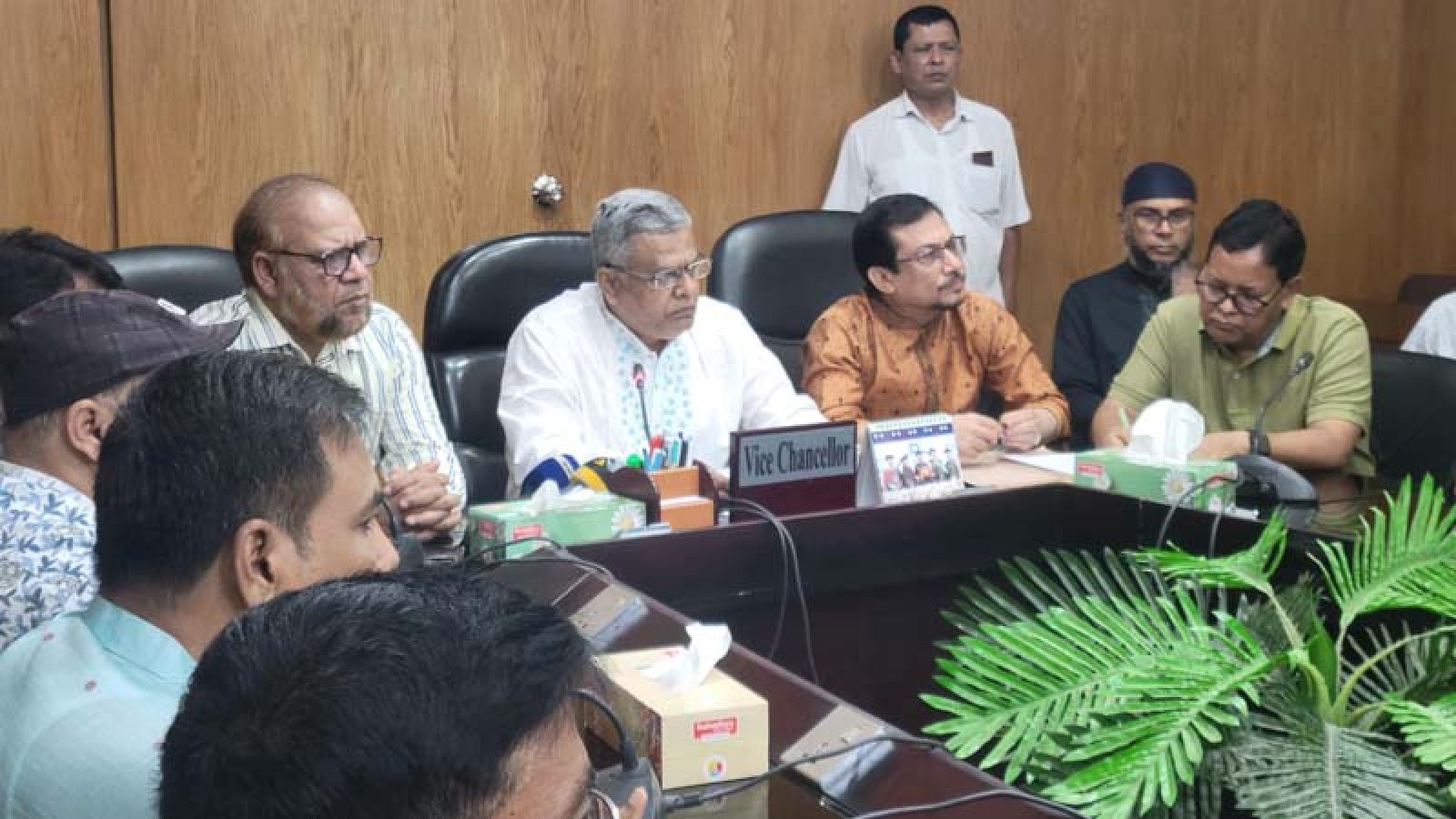 রাবিতে সাংবাদিকদের ওপর হামলা : ১০ দিনেও গ্রেপ্তার নেই, নিরাপত্তাহীনতায় ভুক্তভোগীরা