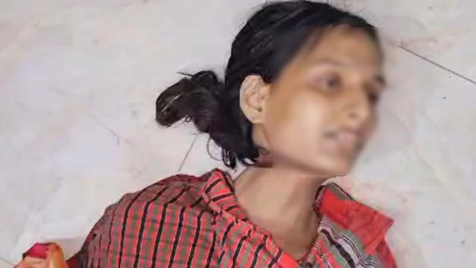 পাবনায় গৃহবধূর ঝুলন্ত মরদেহ উদ্ধার, মৃত্যু নিয়ে রহস্য
