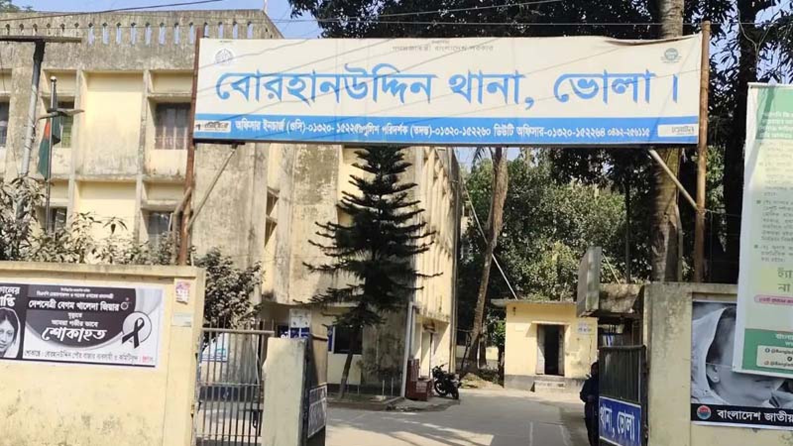 বিদ্যুৎস্পৃষ্ট বাবাকে বাঁচাতে গিয়ে দুই ছেলের মৃত্যু, হাসপাতালে বাবা