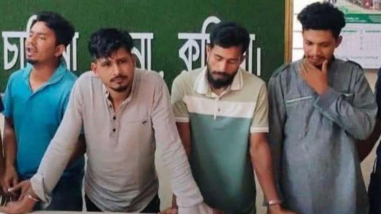 স্বামীর কাছ থেকে স্ত্রীকে ছিনিয়ে নিয়ে দলবদ্ধ ধর্ষণ, গ্রেপ্তার ৪