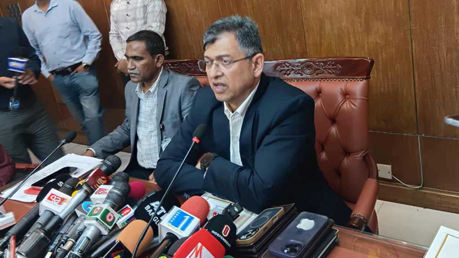 ২৬ মার্চে দেশব্যাপী কোনো আলোকসজ্জা করা যাবে না : স্বরাষ্ট্রমন্ত্রী