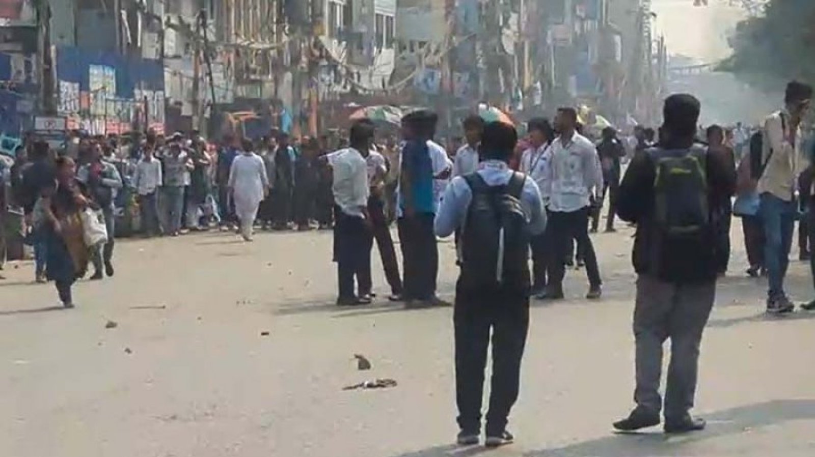 ঢাকা কলেজ ও আইডিয়াল কলেজ শিক্ষার্থীদের মধ্যে সংঘর্ষ