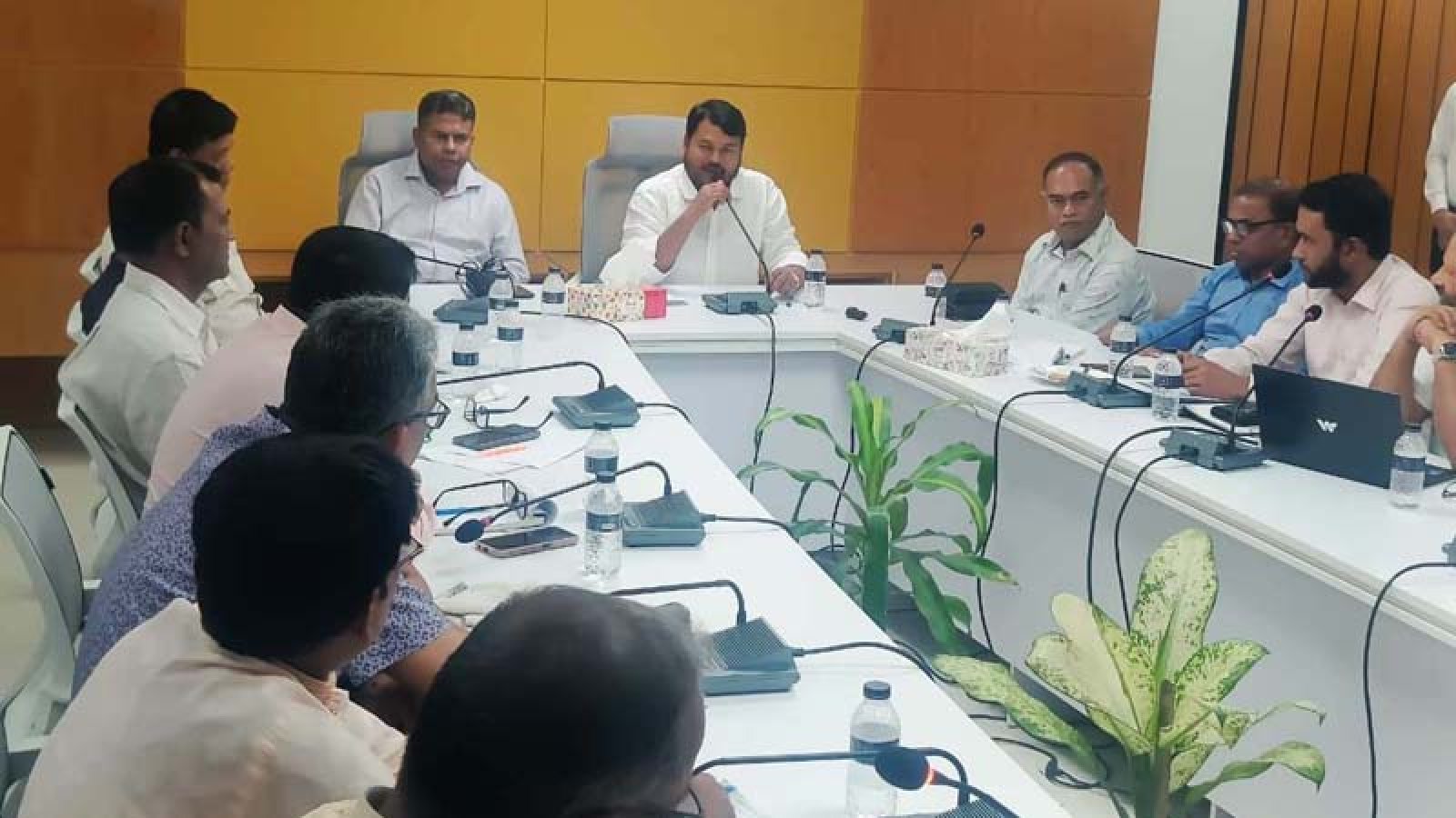 রাসিকের প্রস্তাবিত প্রকল্পের সম্ভাব্যতা যাচাই বিষয়ক মতবিনিময় সভা অনুষ্ঠিত