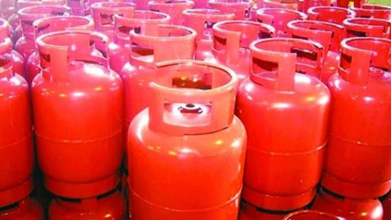 ১২ কেজি সিলিন্ডার গ্যাসের দাম অপরিবর্তিত