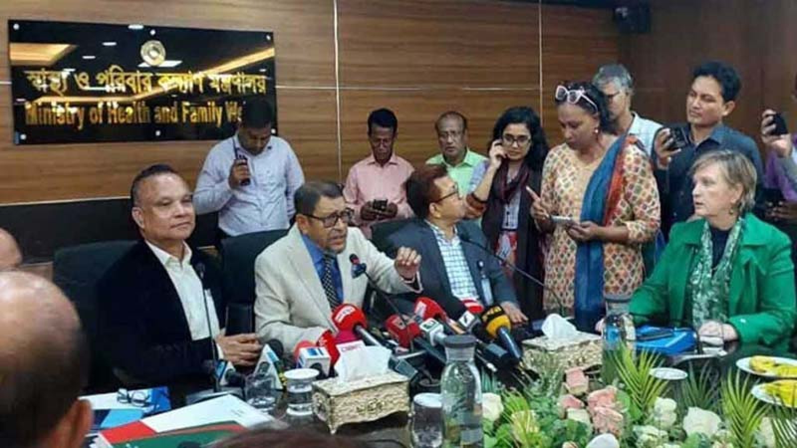 হামের টিকাদান শুরু রোববার থেকে: স্বাস্থ্যমন্ত্রী