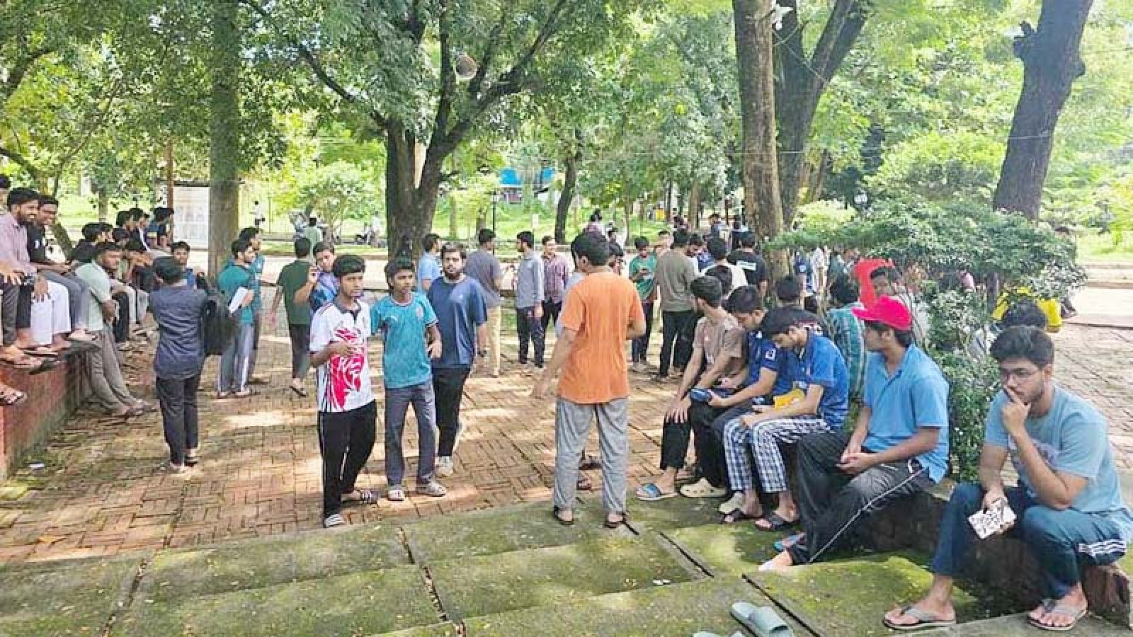 দ্বিতীয় দিনের মত অচল চুয়েট