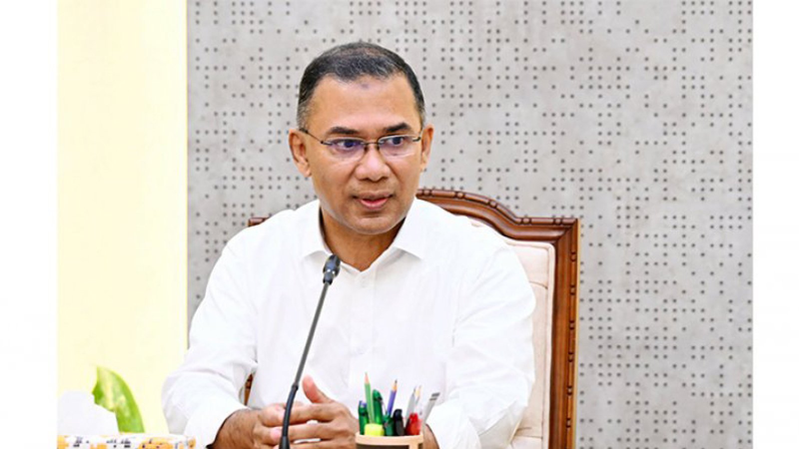 রাজধানীতে নারীদের জন্য আলাদা বাস সার্ভিস চালুর নির্দেশ প্রধানমন্ত্রীর
