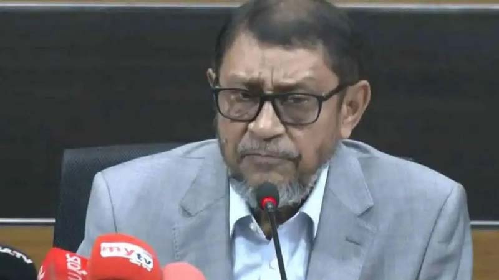 আদ্-দ্বীনের শোকজের জবাবে আমরা সন্তুষ্ট নই, ‘গল্প-কাহিনি’ বেশি