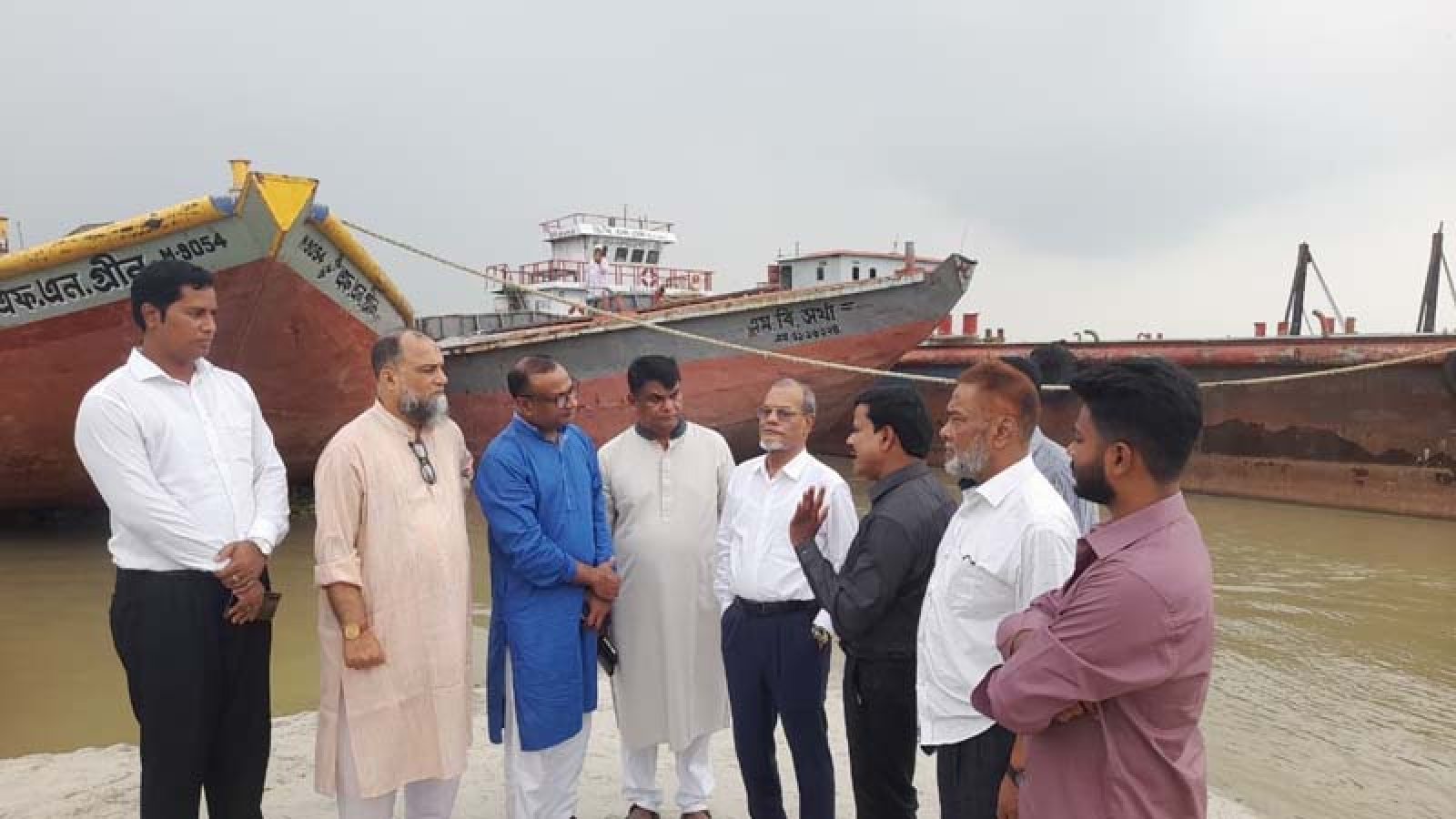 সুলতানগঞ্জ নৌবন্দর পরিদর্শন চেম্বার নেতৃবৃন্দের