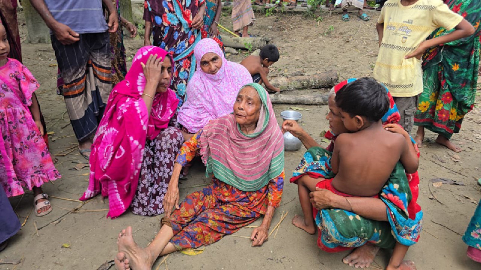 সাঁথিয়ায় পেঁয়াজ ব্যবসায়ীর গলা কাটা মরদেহ উদ্ধার