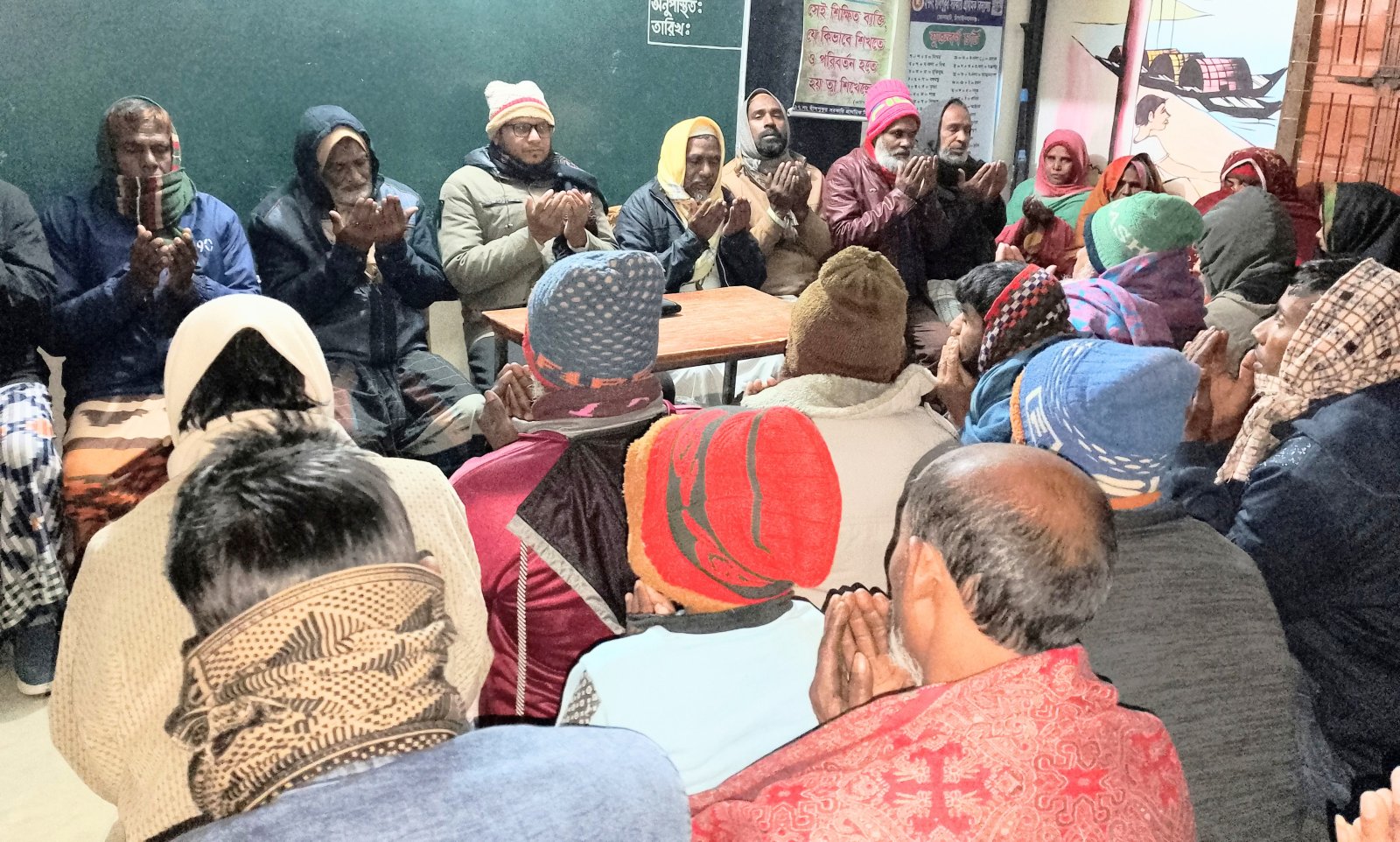 ভোলাহাটে খালেদা জিয়ার জন্য বিশেষ দোয়া মাহফিল