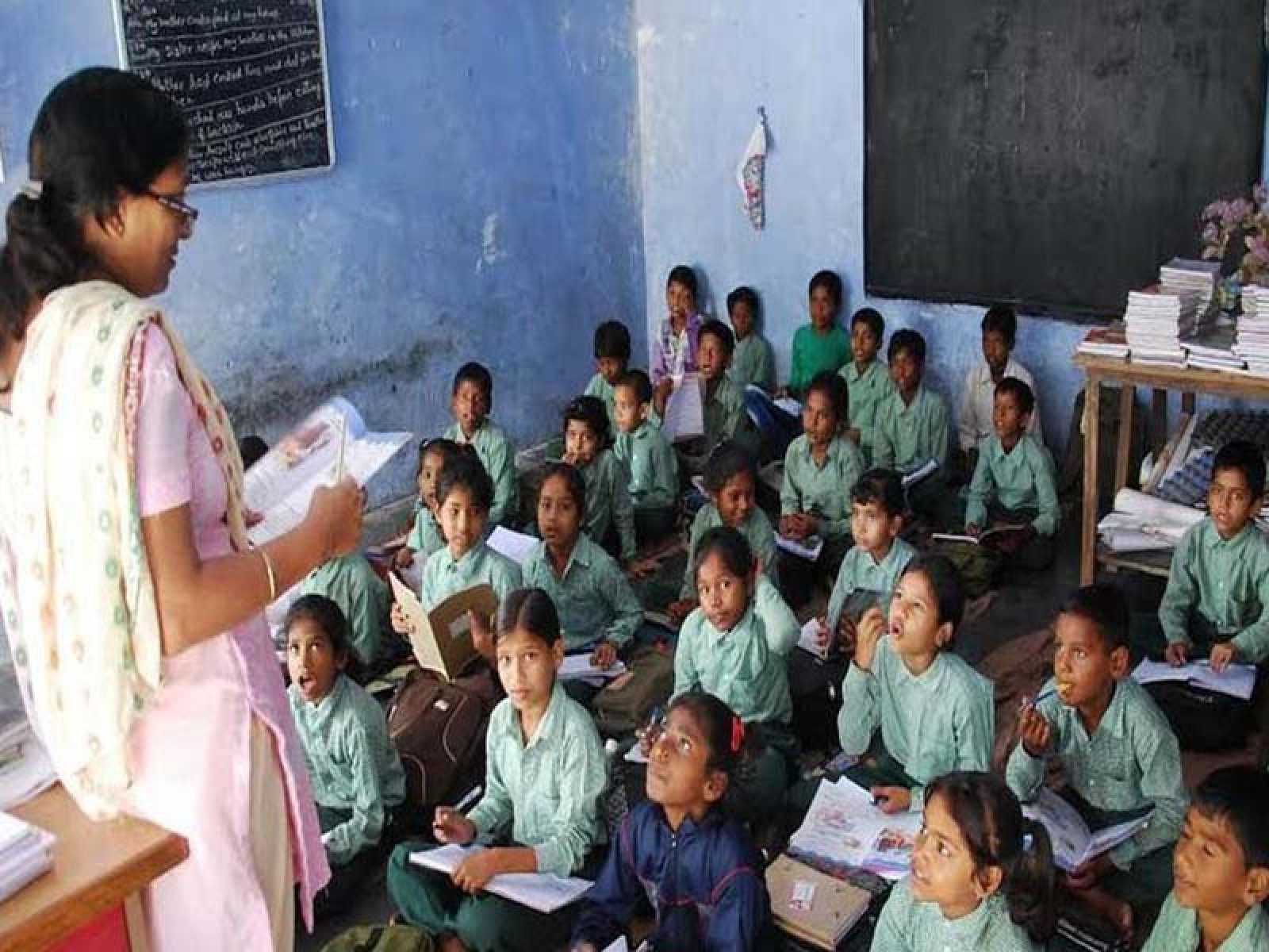 প্রথম ও দ্বিতীয় শ্রেণিতে পরীক্ষা ফিরছে