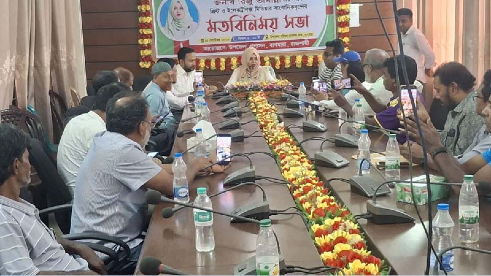 বাগমারায় সাংবাদিকদের সাথে নবাগত ইউএনও’র মতবিনিময়