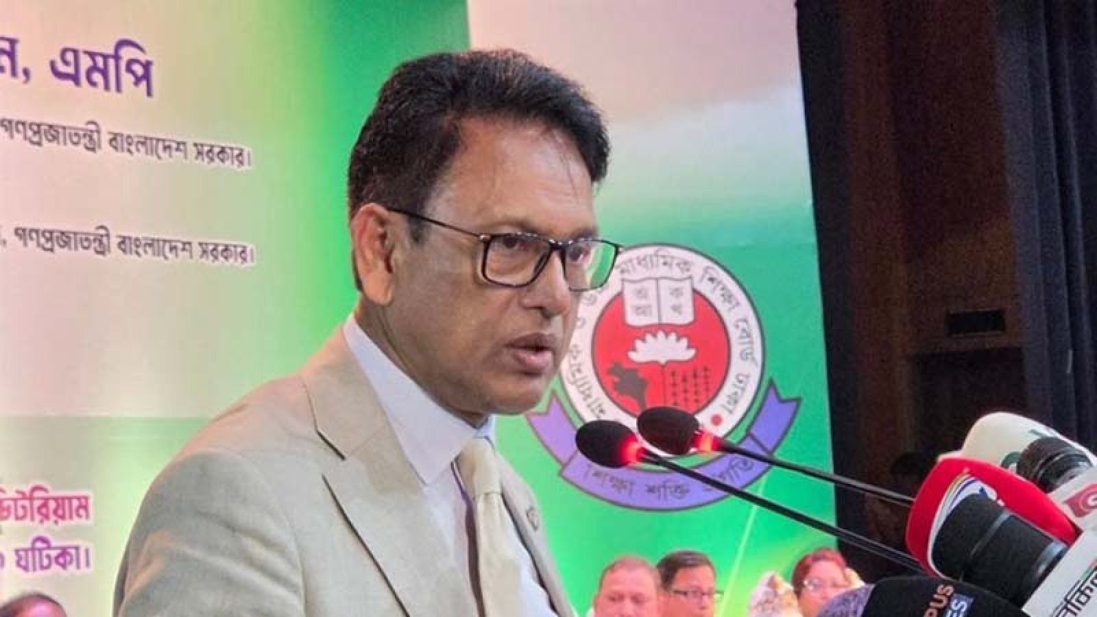 আগামী বছর থেকে মাদ্রাসা ও কারিগরি বোর্ডেও অভিন্ন প্রশ্নপত্র: শিক্ষামন্ত্রী