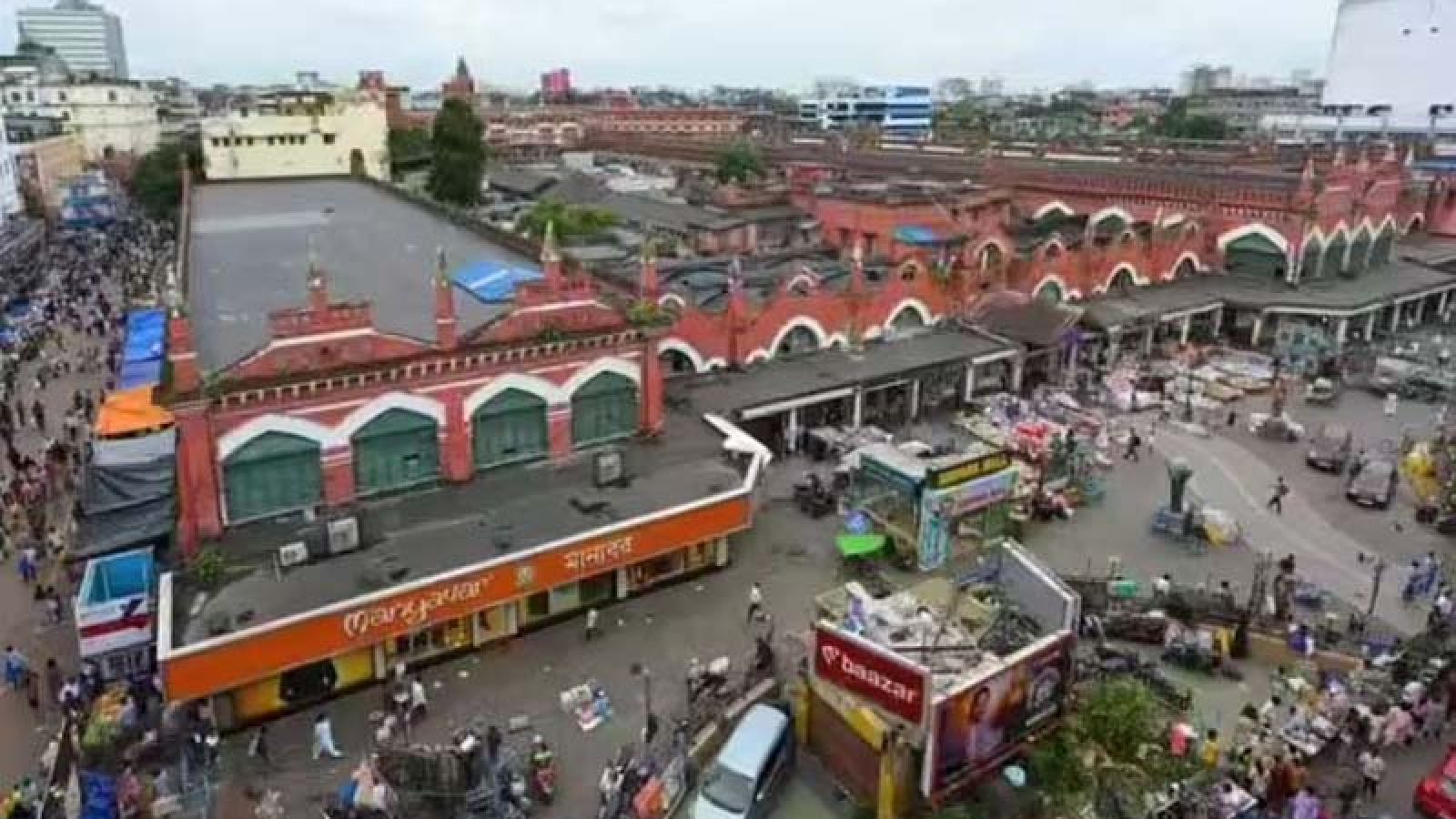 ট্যুরিস্ট ভিসা চালুর খবরে কলকাতা নিউ মার্কেটে খুশির জোয়ার