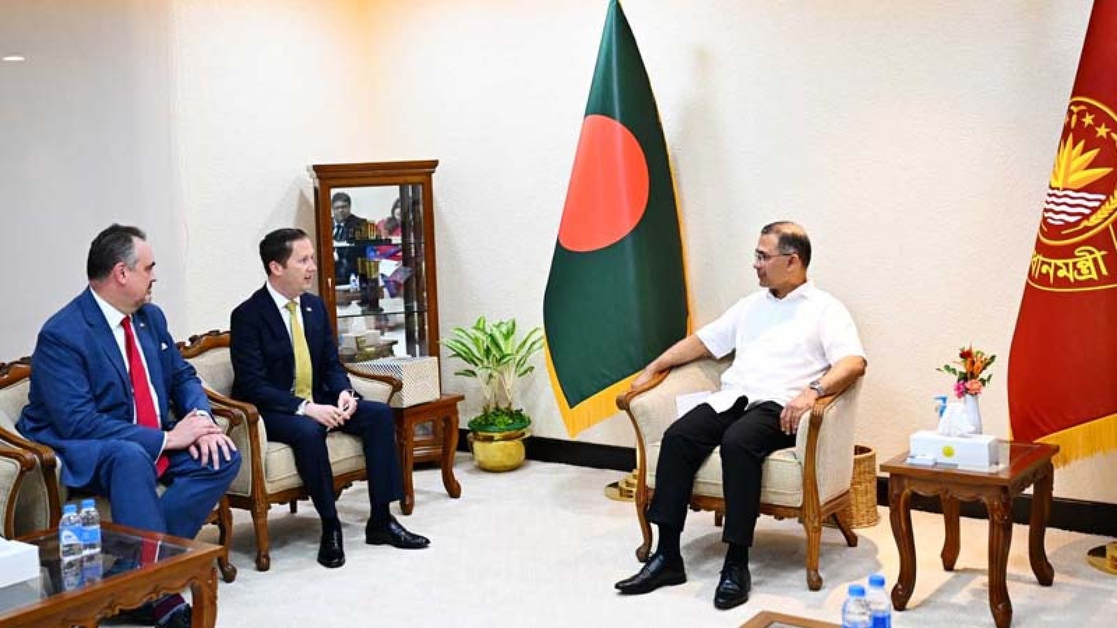 প্রধানমন্ত্রীর সঙ্গে মার্কিন দূতের বৈঠক: সম্পর্ক এগিয়ে নেওয়ার প্রত্যয়