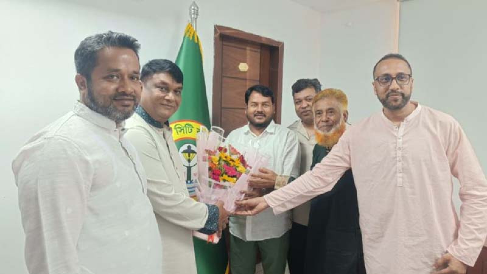 রাসিক প্রশাসকের সাথে রাজশাহী চেম্বারের নবনির্বাচিত নেতৃবৃন্দের সৌজন্য সাক্ষাৎ