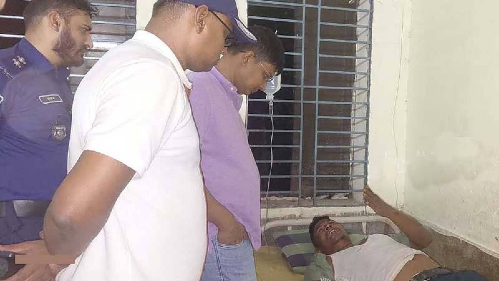 নীলফামারীতে ব্যবসায়ীকে কুপিয়ে ‘২৮ লাখ টাকা’ ছিনতাই