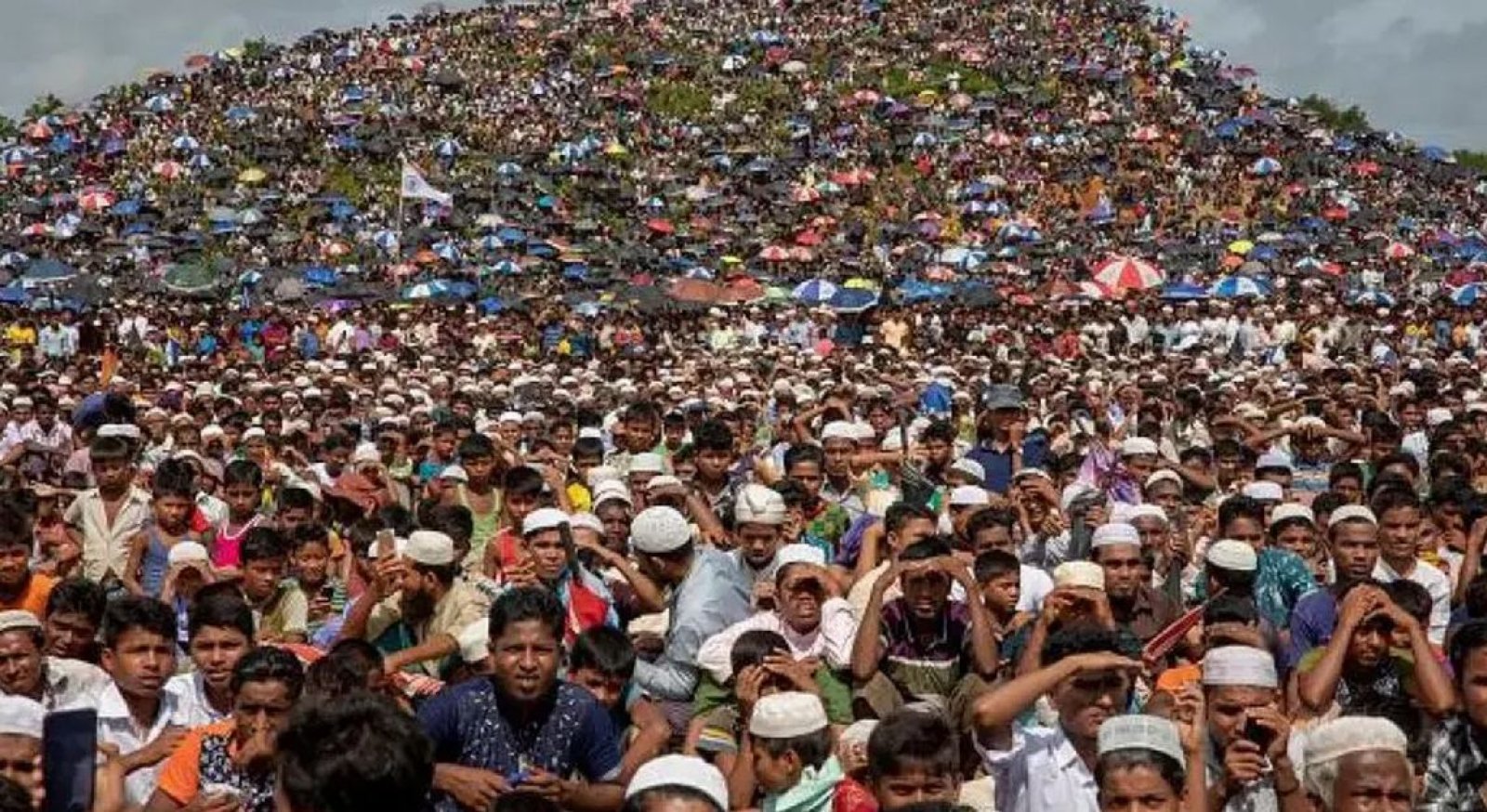 এক বছরে রোহিঙ্গা শরণার্থী বাড়ল ১ লাখ ৭৯ হাজার