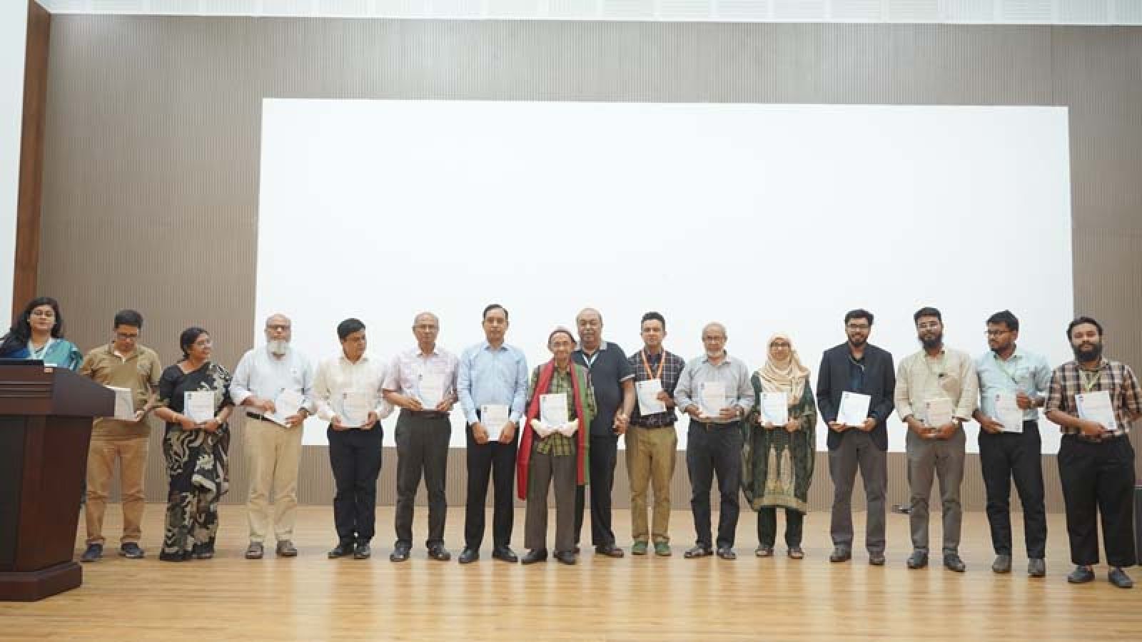 বরেন্দ্র বিশ্ববিদ্যালয়ে VIJIR-এর দ্বিতীয় ভলিউমের প্রকাশনা অনুষ্ঠিত