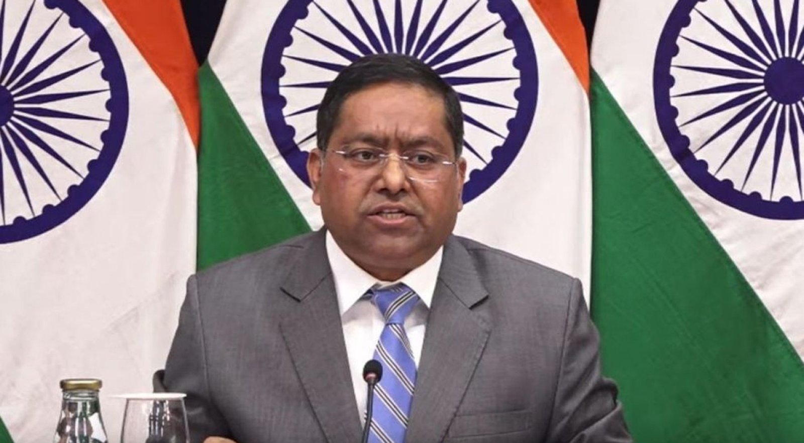 শেখ হাসিনাকে প্রত্যর্পণের অনুরোধ ভারতের পর্যালোচনায়: জয়সওয়াল