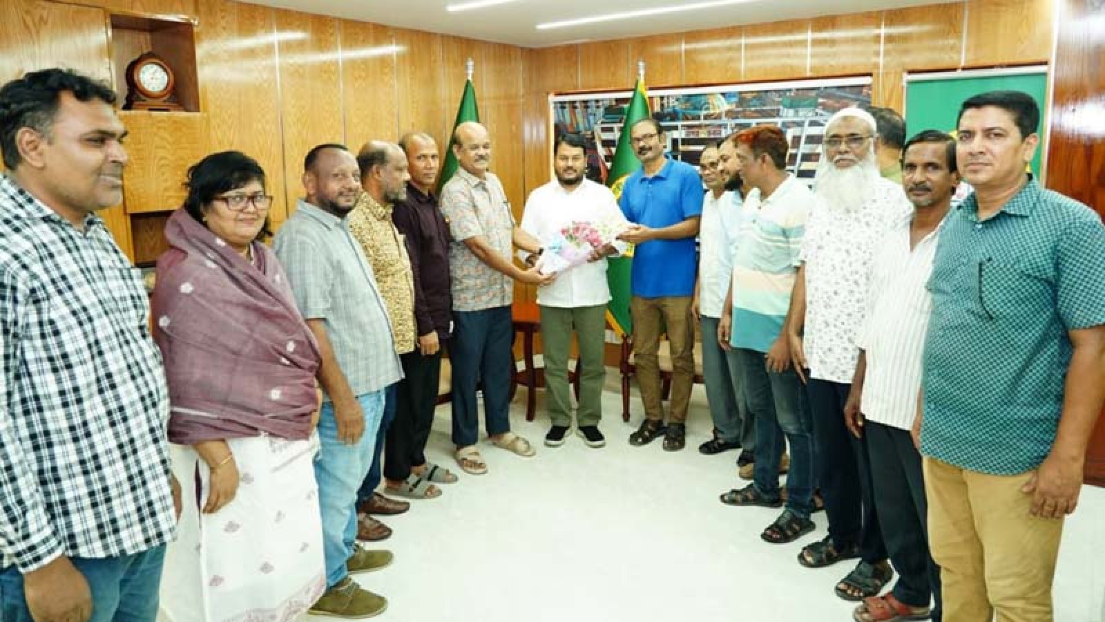 নাগরিকবান্ধব, উন্নয়নমুখী ও যুগোপযোগী বাজেট ঘোষণা করায়