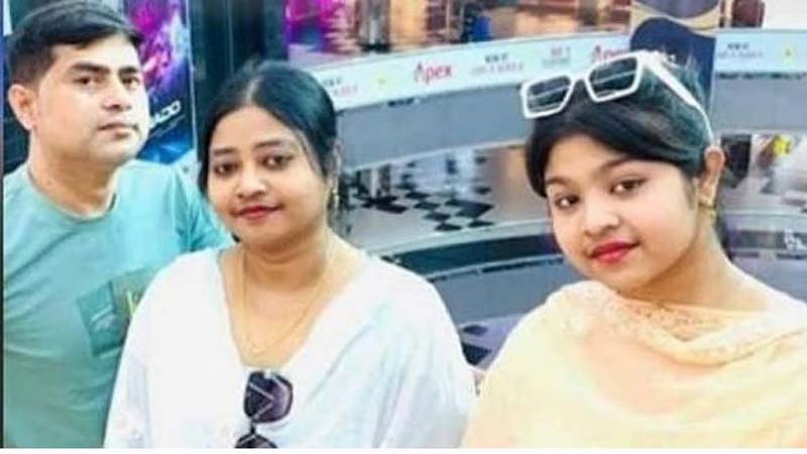 কিশোরীর প্রেমের সম্পর্ক মানতে না পারায় খুন করে বাবা-মা, দাবি পুলিশের