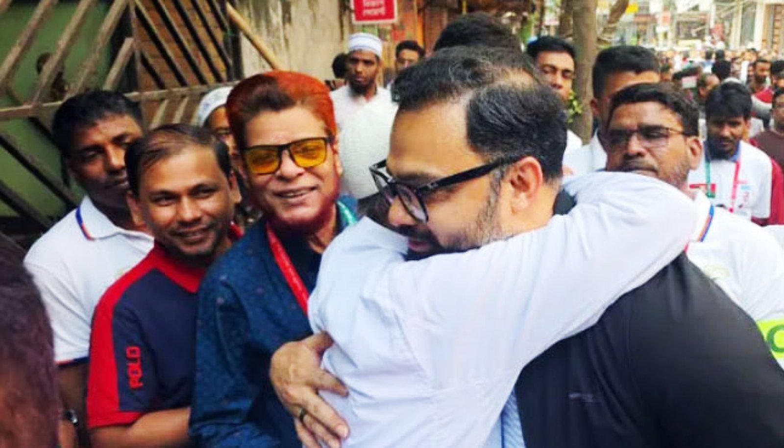 ধানের শীষের প্রচারণায় সাবেক ফুটবলারা