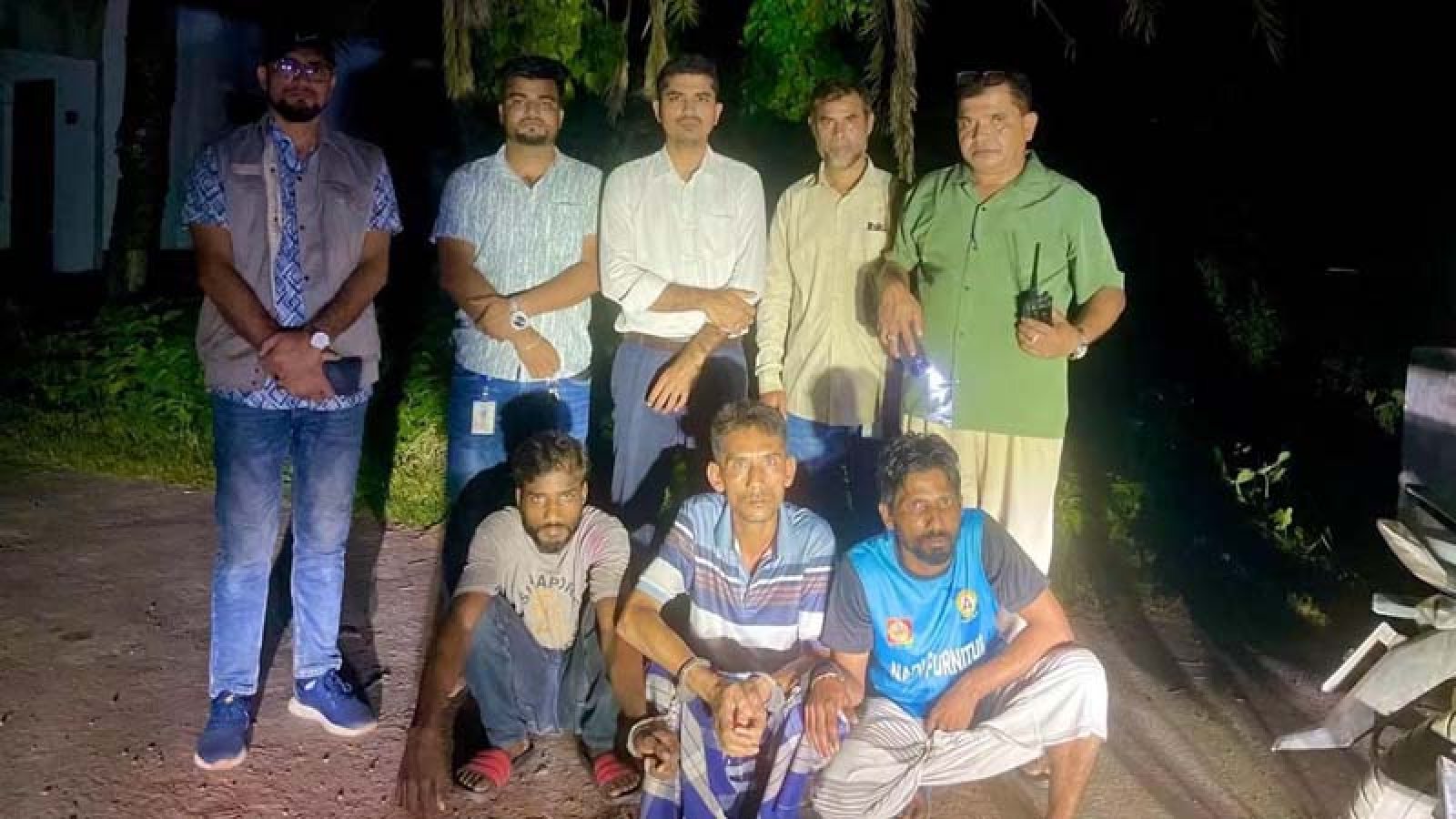 পুঠিয়ায় মাদক ও অনলাইন জুয়ার বিরুদ্ধে অভিযান, ৩ জনের কারাদণ্ড