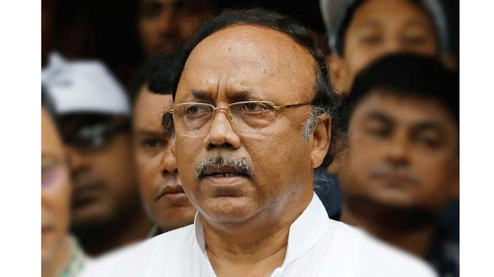 সাবেক মেয়র লিটনসহ ৩৪ জনকে আত্মসমর্পণের বিজ্ঞপ্তি প্রকাশের নির্দেশ