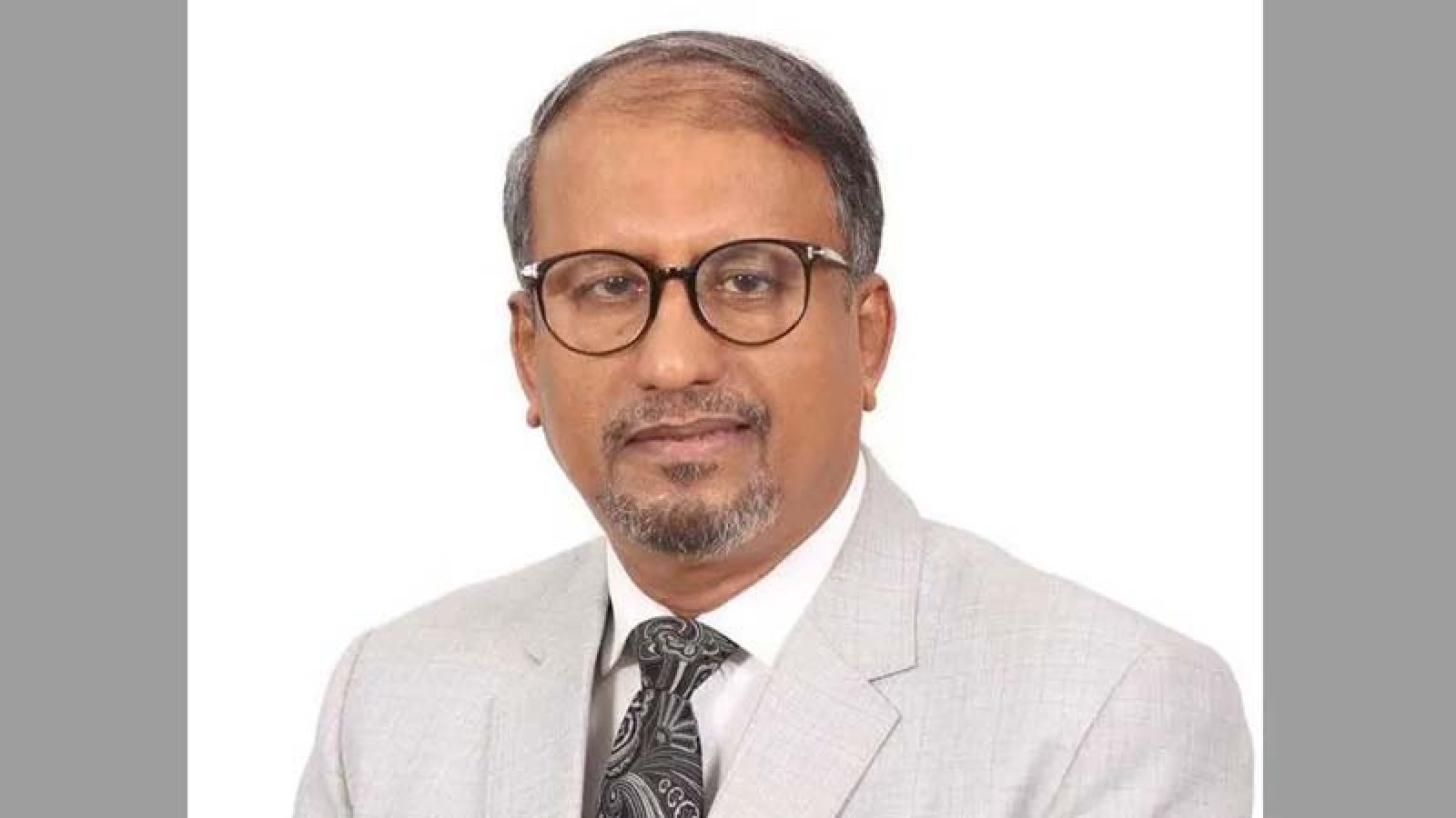 ট্যাক্স ক্যাডার থেকে প্রথমবার দুদক কমিশনার হলেন সাজ্জাদ