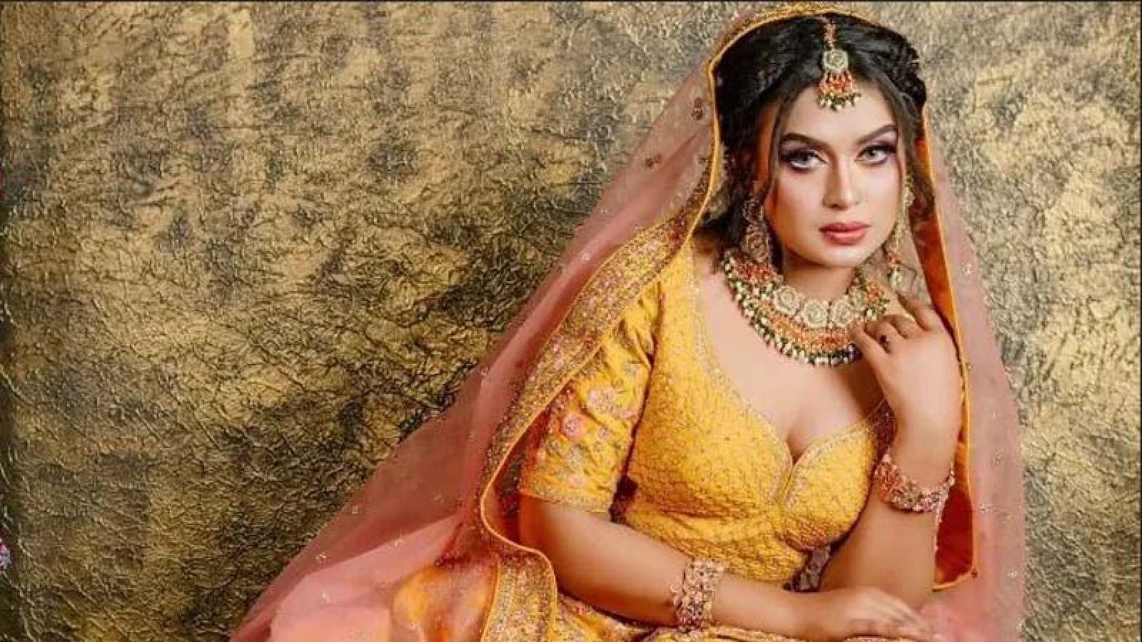 অভিনেত্রী রিধির আত্মহত্যায় প্ররোচনার মামলায় প্রেমিক গ্রেফতার