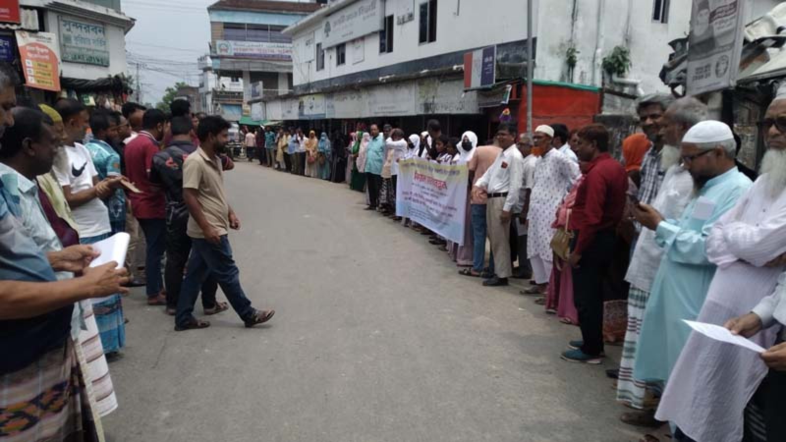 কাকনহাট কলেজে বরখাস্তকৃত অধ্যক্ষেও বিরুদ্ধে জালিয়াতির অভিযোগ