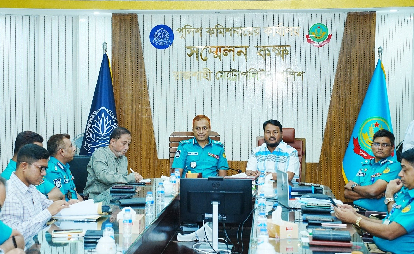 দুর্গাপূজার নিরাপত্তায় রাজনৈতিক দলগুলোর সহযোগিতা চাইলেন পুলিশ কমিশনার