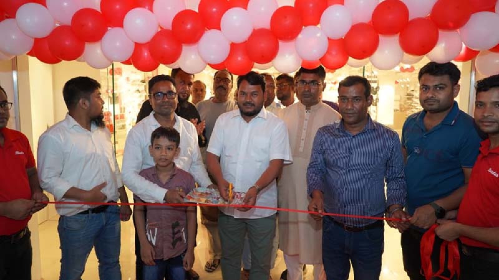 থিম ওমর প্লাজায় বাটার নতুন শো-রুমের উদ্বোধন
