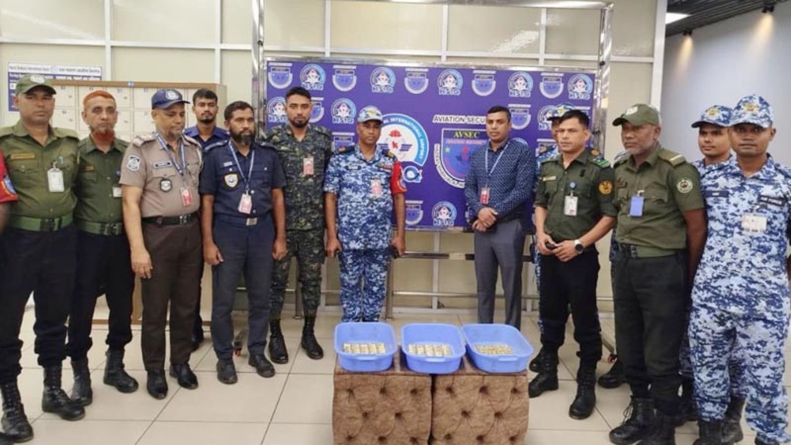 গোপন কায়দায় আনা ১৮ কেজিরও বেশি স্বর্ণ জব্দ শাহজালালে