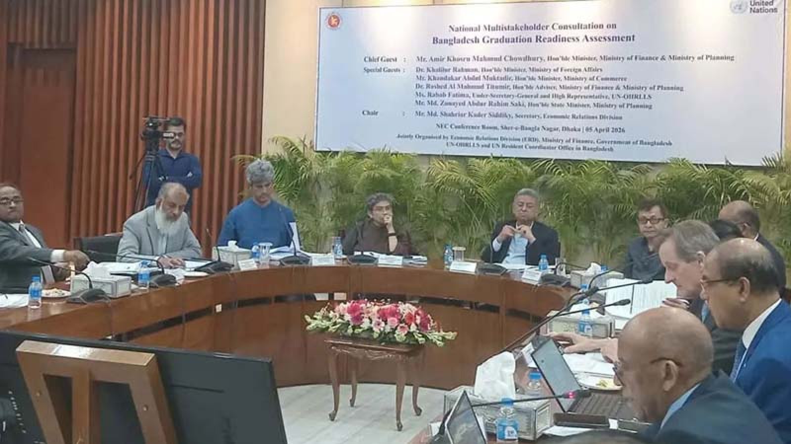 যুদ্ধের প্রভাবে কেবল জ্বালানি সংকট নয়, খাদ্যপণ্যের দামও বাড়বে: অর্থমন্ত্রী