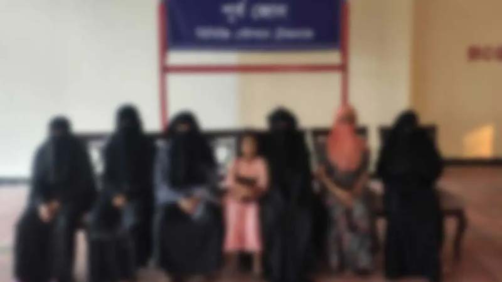 মালয়েশিয়ায় পাচারকালে ৭ নারী-শিশু উদ্ধার