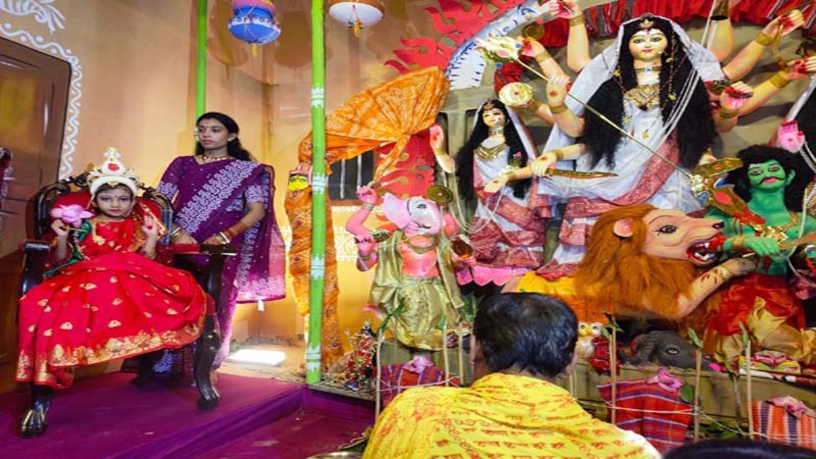 কুমারী পূজা অনুষ্ঠিত, মঙ্গলবার মহানবমী