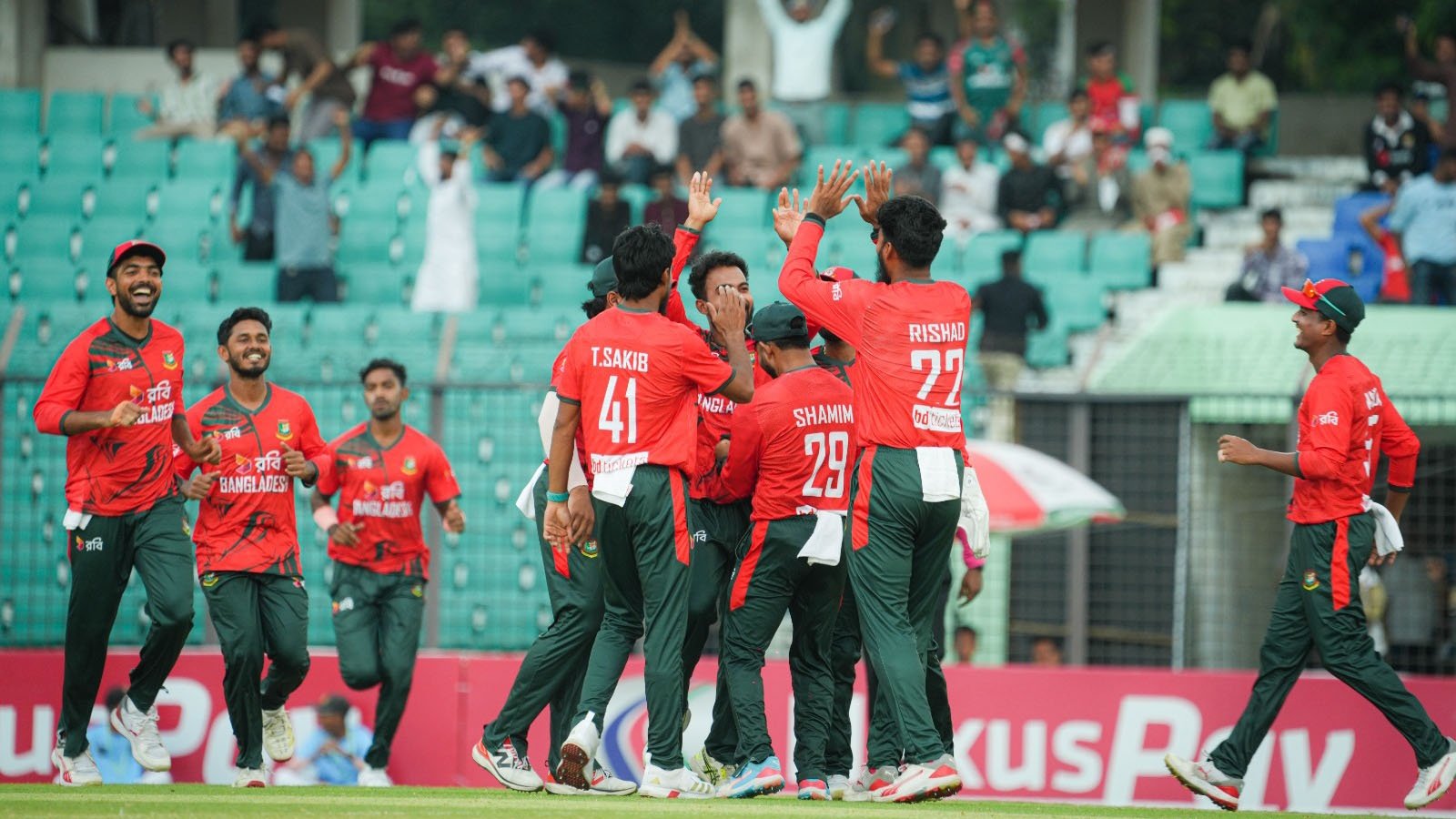 রানের পাহাড় ডিঙিয়ে রেকর্ড করে জয় টাইগারদের